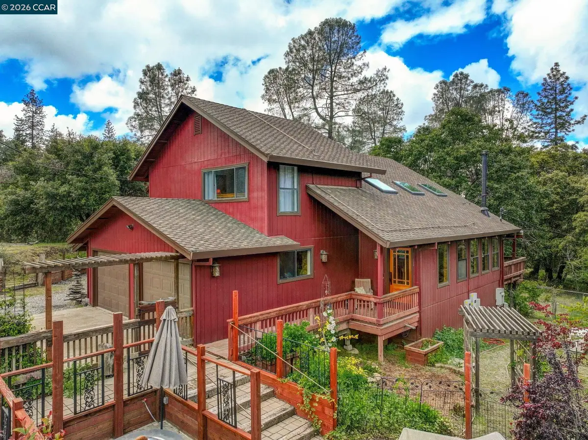 5184 Darby Russell Rd, Murphys, CA 95247 - #1