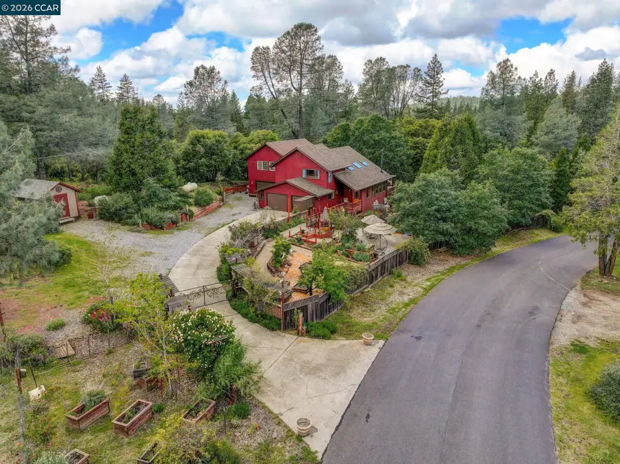 5184 Darby Russell Rd, Murphys, CA 95247 - #2