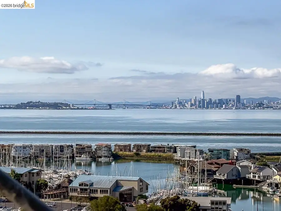 1400 Pinnacle Ct #401, Richmond, CA 94801 - #2