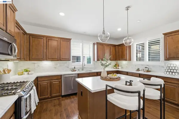 41008 Asilomar Ter, Fremont, CA 94538