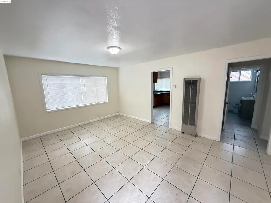 1817 73rd Ave, Oakland, CA 94621 - #3