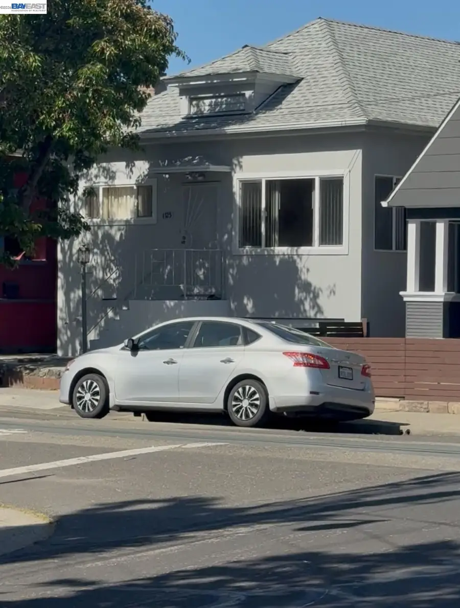 1725 Bay St, Alameda, CA 94501 - #2