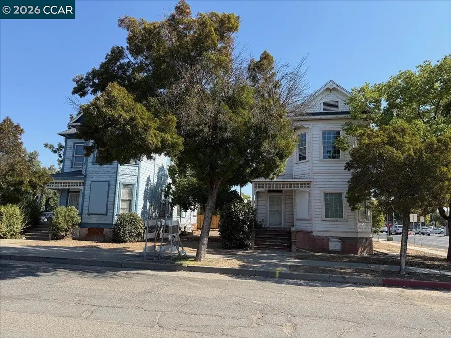 151 S 3rd Ave, Oakdale, CA 95361 - #3