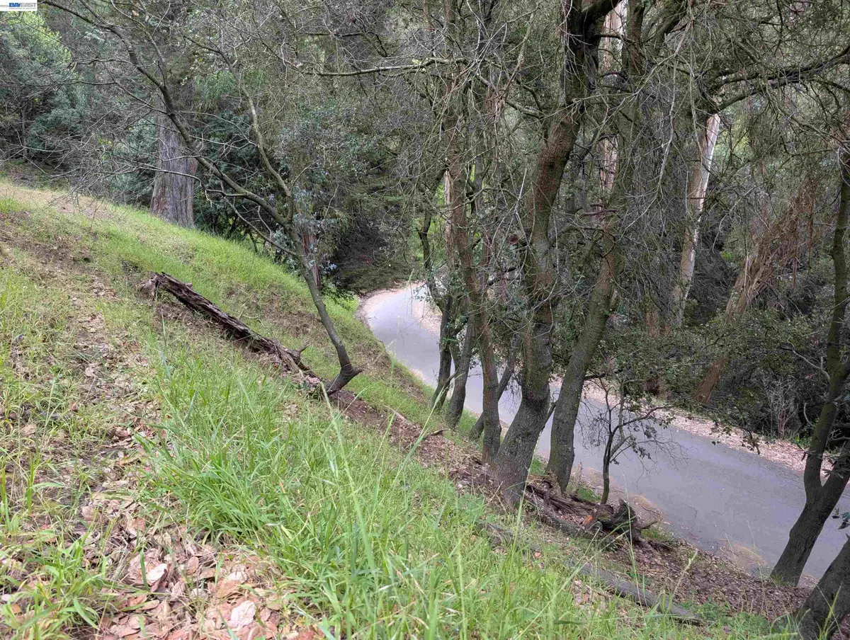 000 Girvin Drive, Oakland, CA 94603 - #1