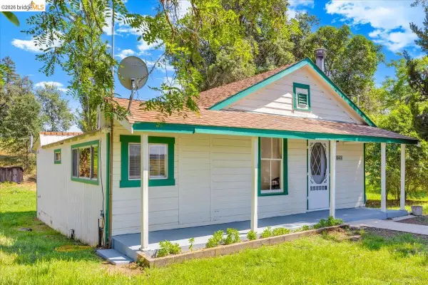 10624 Campo Seco Rd, Jamestown, CA 95327