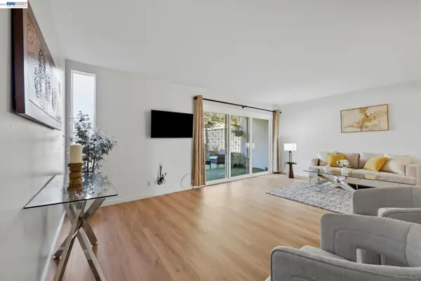 651 Moraga Rd #12, Moraga, CA 94556
