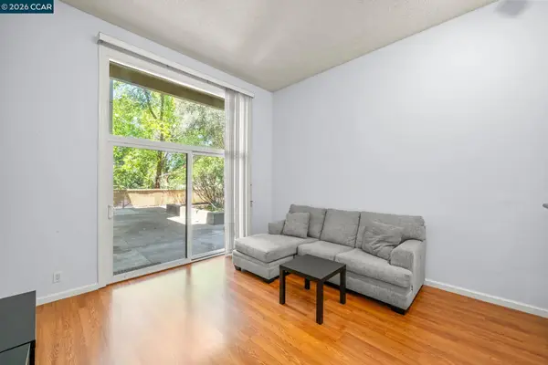 460 N Civic Dr #301, Walnut Creek, CA 94596