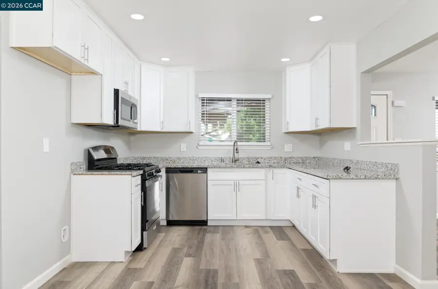 149 Lomita Ave, Vacaville, CA 95688 - #3