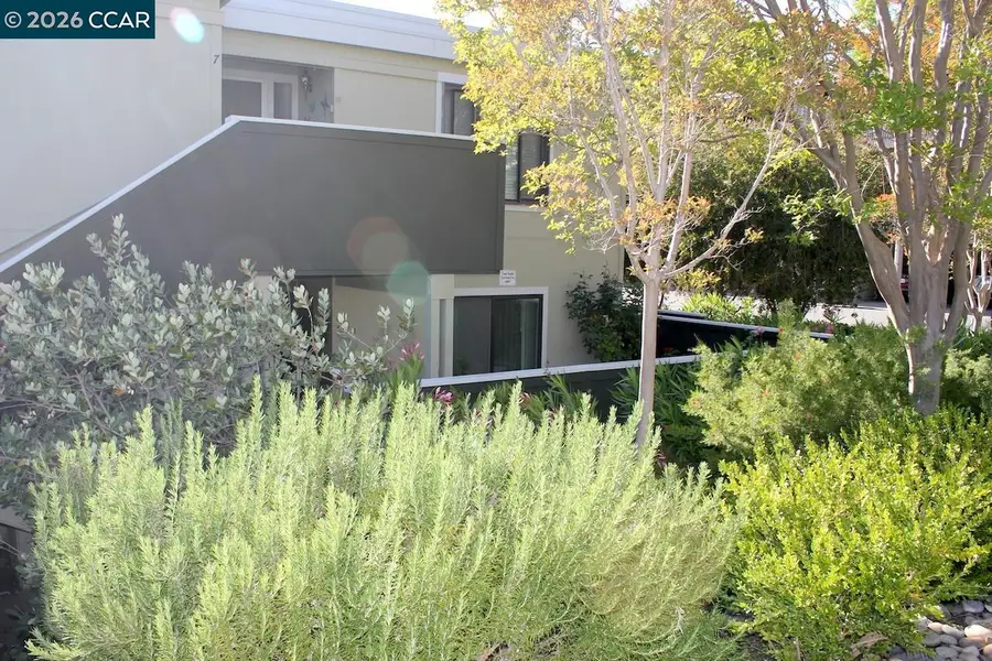2057 Golden Rain Rd #8, Walnut Creek, CA 94595 - #2