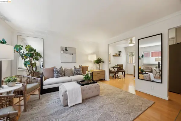 2207 Damuth St #2, Oakland, CA 94602