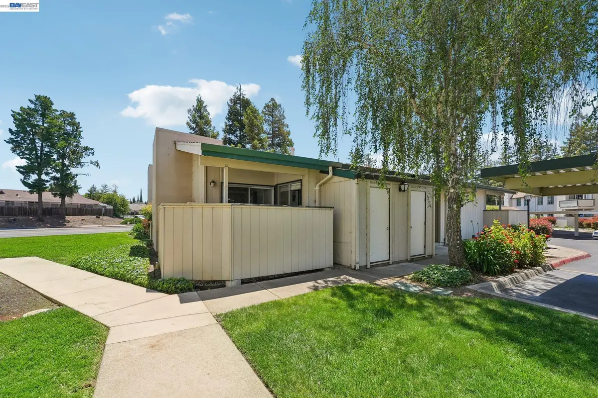 5450 Concord Blvd #B4, Concord, CA 94521 - #1