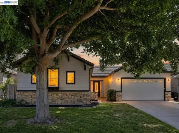530 Seaport Village Drive, Livingston, CA 95334