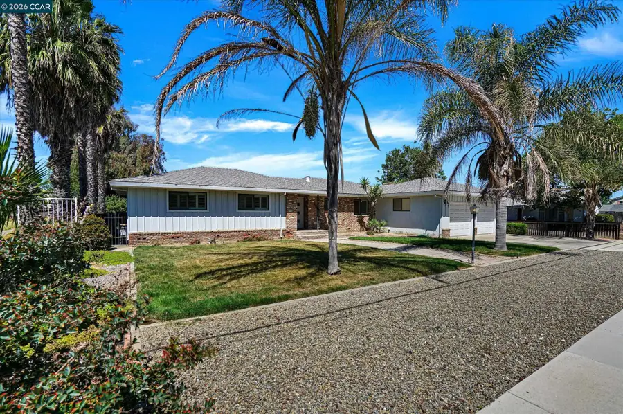 2585 S Macarthur Dr, Tracy, CA 95376 - #3