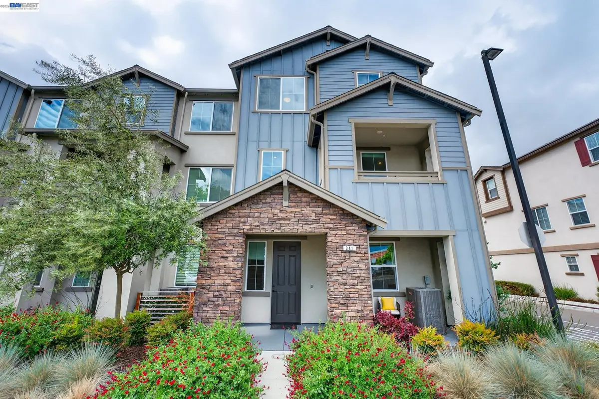 241 N N St, Livermore, CA 94551 - #1