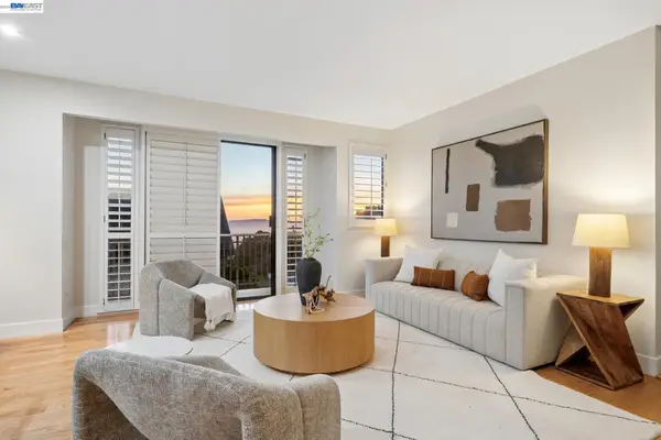 41 Spyglass Hill, Oakland, CA 94618