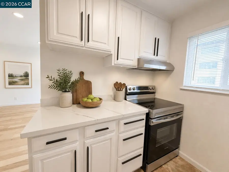 10 Moss Ave #15, Oakland, CA 94610 - #3