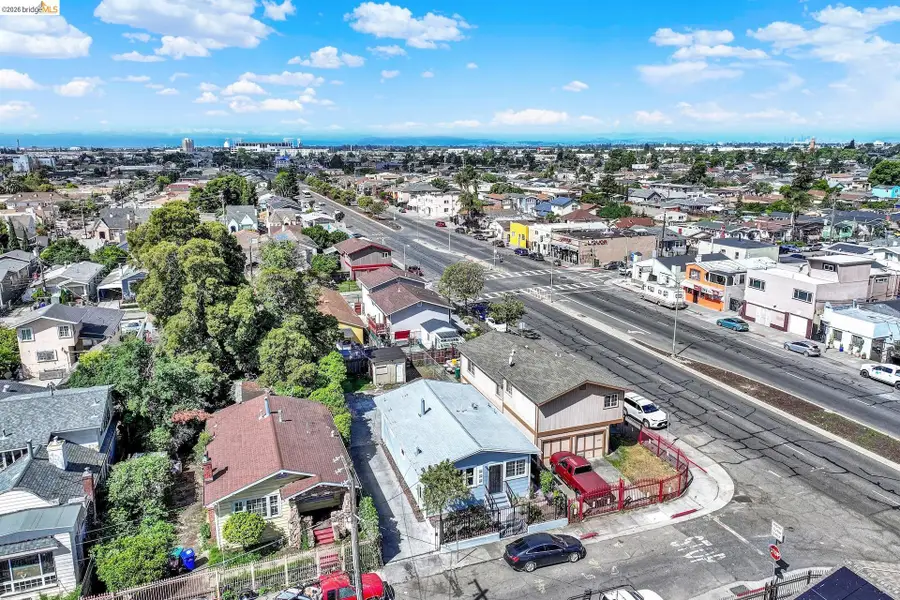 7317 Lockwood St, Oakland, CA 94621 - #3