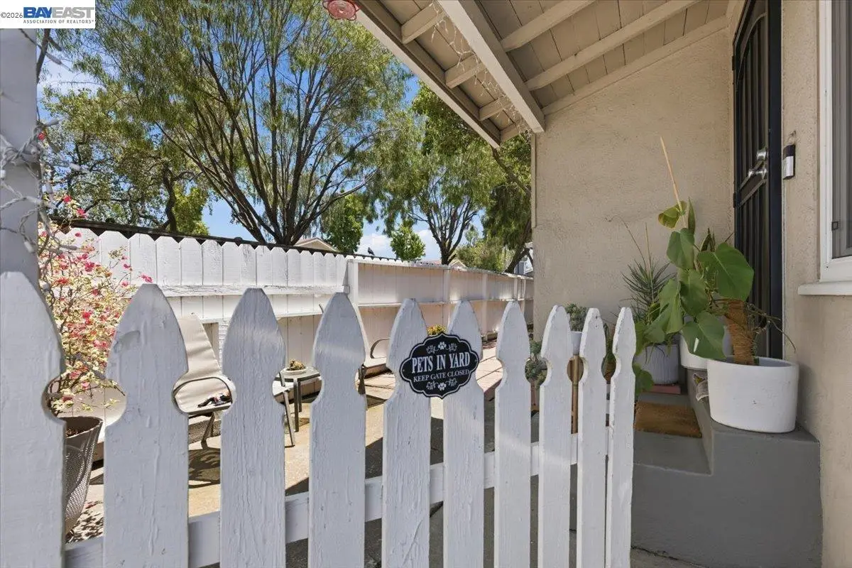 882 W Tennyson Rd, Hayward, CA 94544 - #1