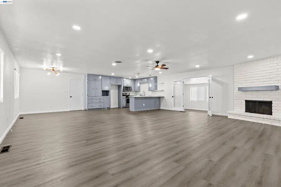 705 W Rumble Rd, Modesto, CA 95350 - #3