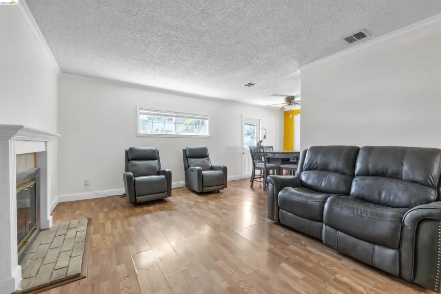 2631 Mayfair Ave, Concord, CA 94520 - #3