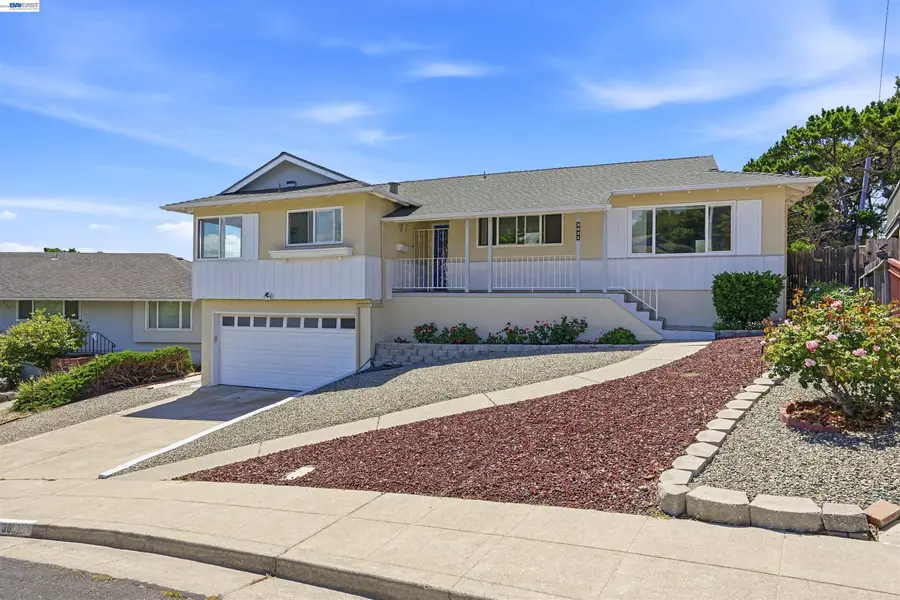 3021 Glynis Dr, Richmond, CA 94806 - #2