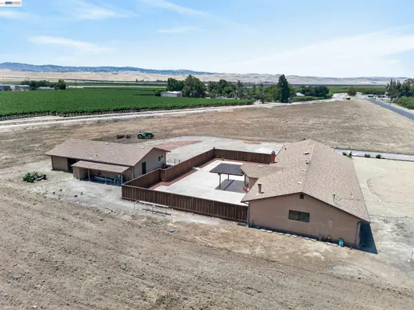 4260 W Kenner Rd, Tracy, CA 95304
