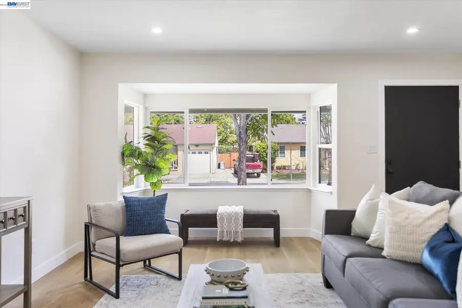 26095 Underwood Ave, Hayward, CA 94544 - #2