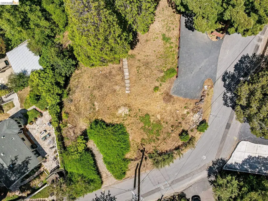 0 Aspinwall Dr, Oakland, CA 94611 - #3