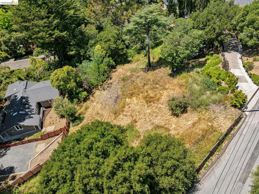 0 Aspinwall Dr, Oakland, CA 94611 - #3