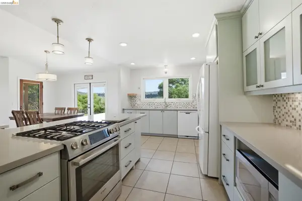 23245 Isabella Ct, Columbia, CA 95310