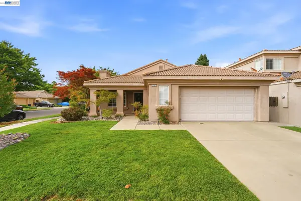 3101 La Costa Ln, Modesto, CA 95355