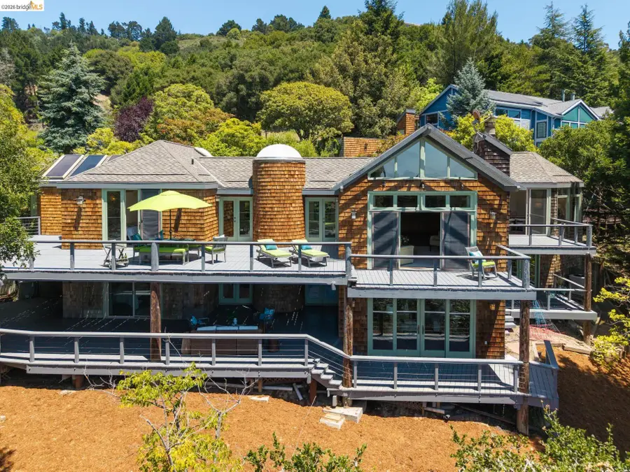2223 Tunnel Rd, Oakland, CA 94611 - #2