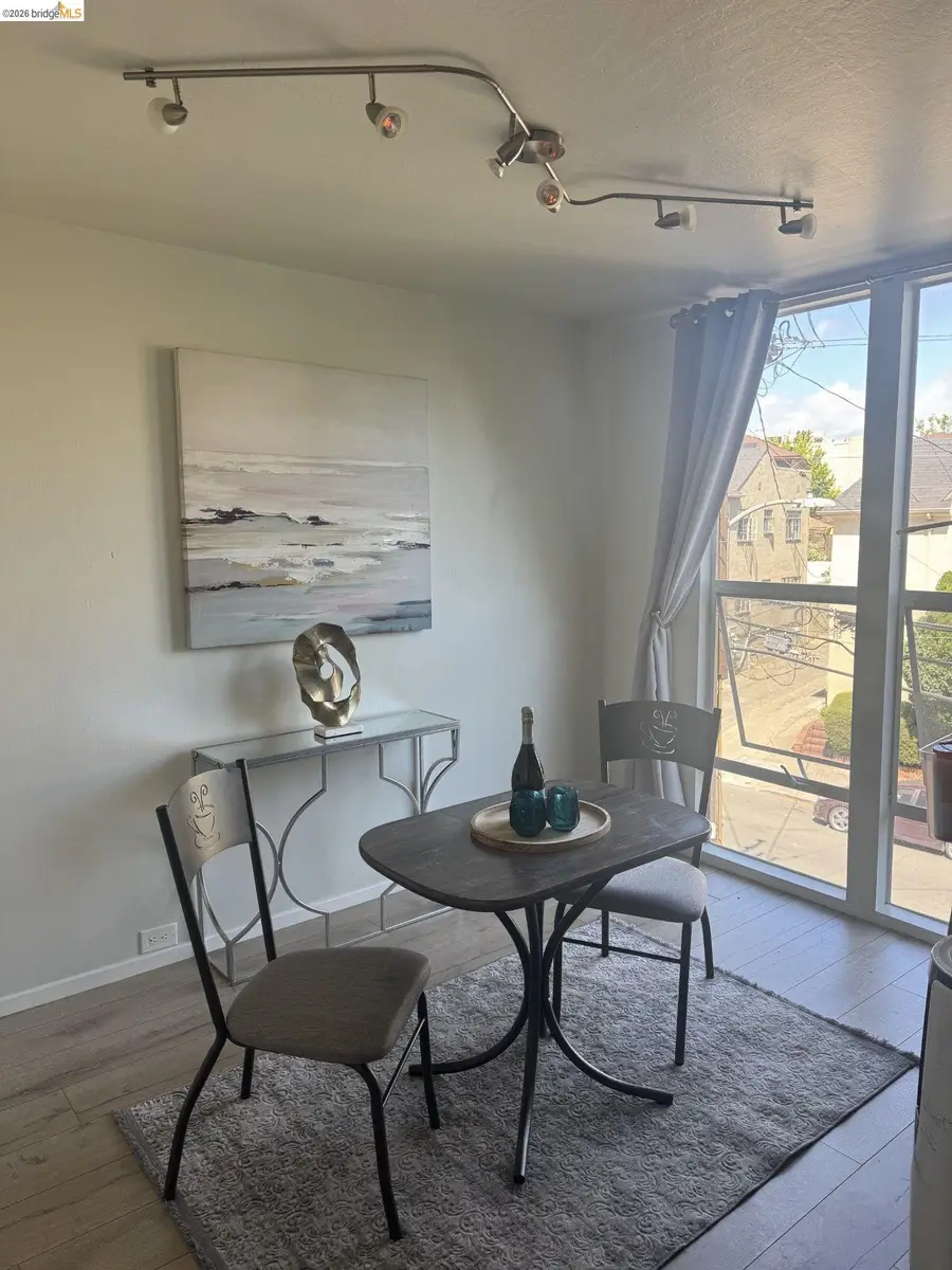 365 Perkins St #201, Oakland, CA 94610 - #3