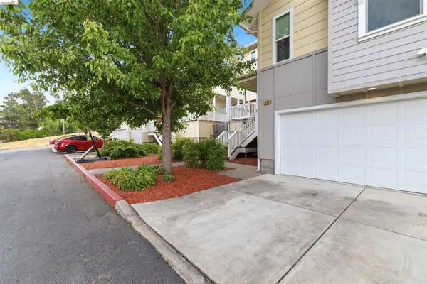 117 Kingswood Ln, Martinez, CA 94553
