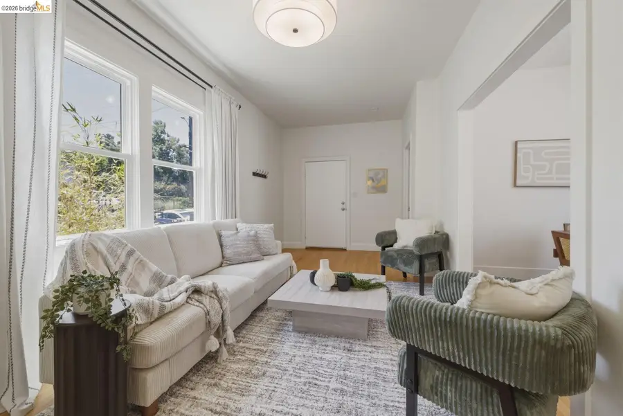 1116 E 20th St, Oakland, CA 94606 - #3