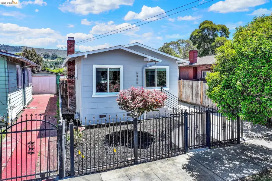 6900 Halliday Ave, Oakland, CA 94605 - #3