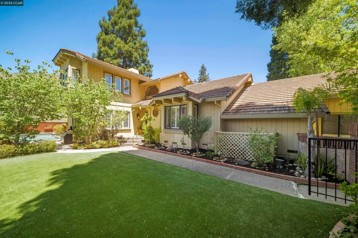 951 Redwood Dr, Danville, CA 94506 - #1