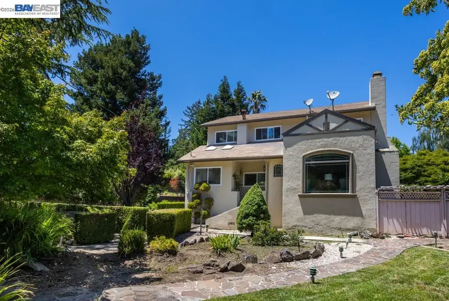 3354 D St, Hayward, CA 94541 - #3