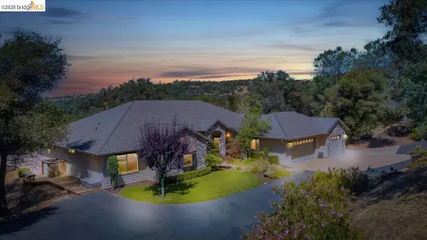 20414 Starr King Dr, Soulsbyville, CA 95372