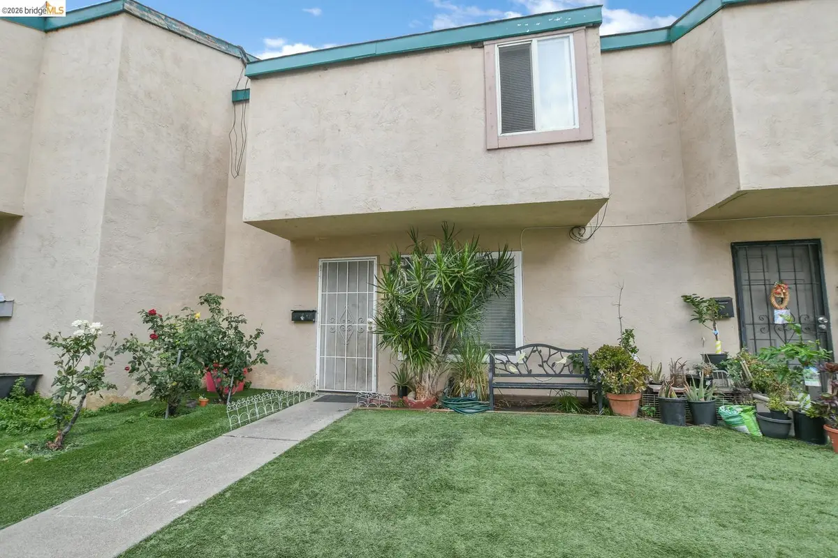 141 E 15th St, Pittsburg, CA 94565 - #1