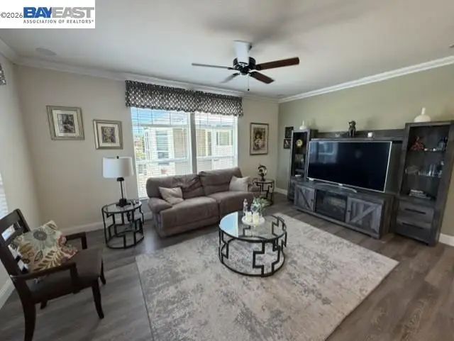 3263 Vineyard Ave #124 #124, Pleasanton, CA 94566 - #2