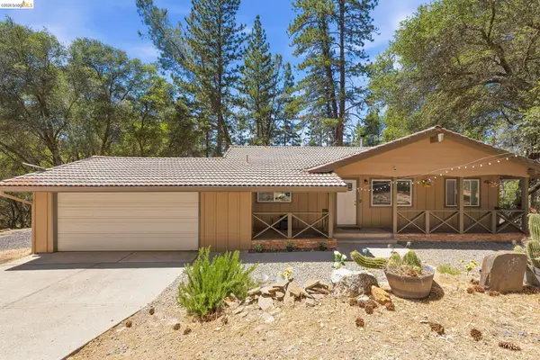 19059 Raboul Court, Groveland, CA 95321