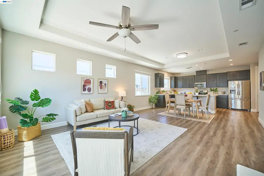 243 Gannet St, Vacaville, CA 95688 - #3