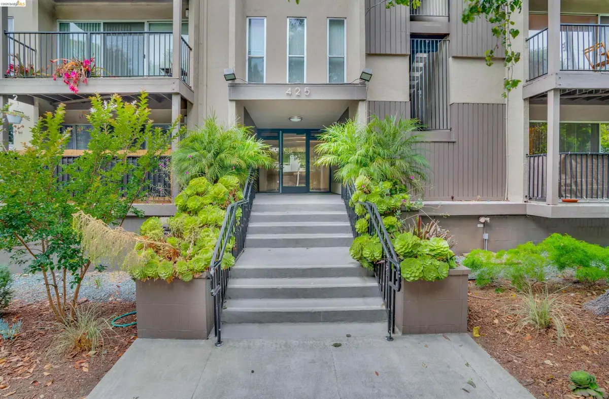 425 Orange St #202, Oakland, CA 94610 - #1