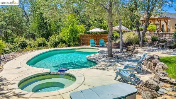 119 Hawkridge Ct., Copperopolis, CA 95228