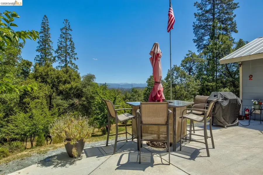 22361 Hells Hollow Rd. S., Groveland, CA 95321 - #3