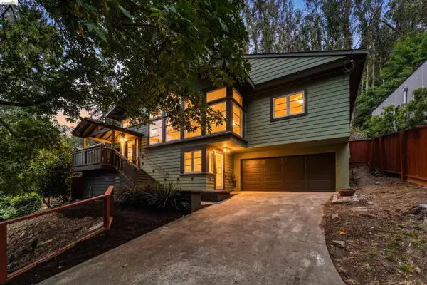 6611 Pinehaven Rd, Oakland, CA 94611