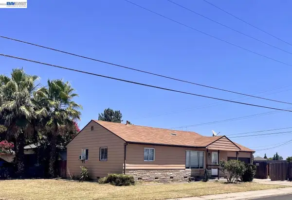 1003 Trinity St, Manteca, CA 95336