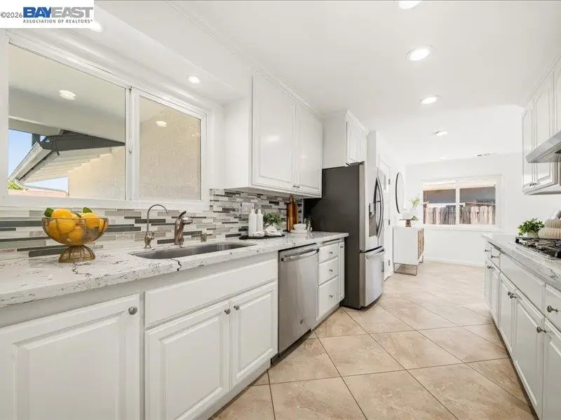 7654 Cardigan St, Dublin, CA 94568 - #3
