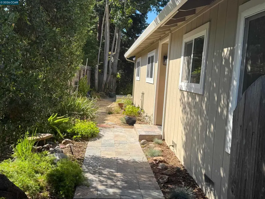 51 Heritage Ct, Walnut Creek, CA 94597 - #2